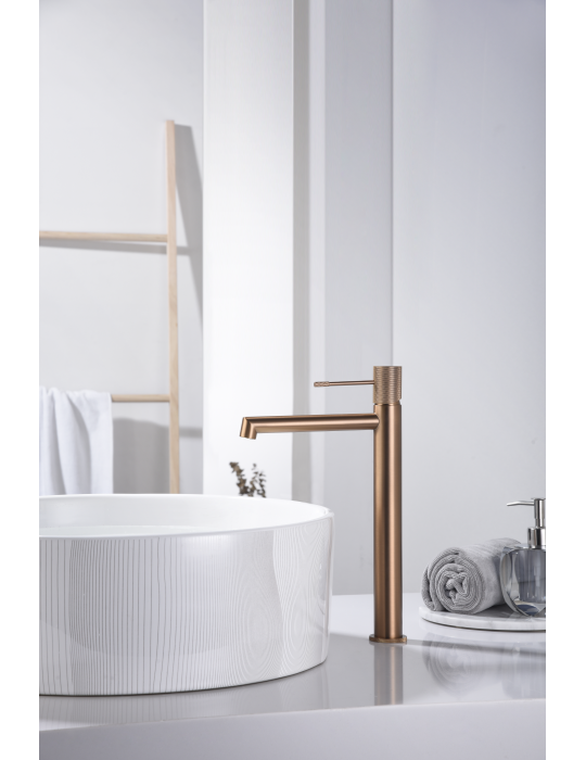 Monocommande lavabo bec haut Line